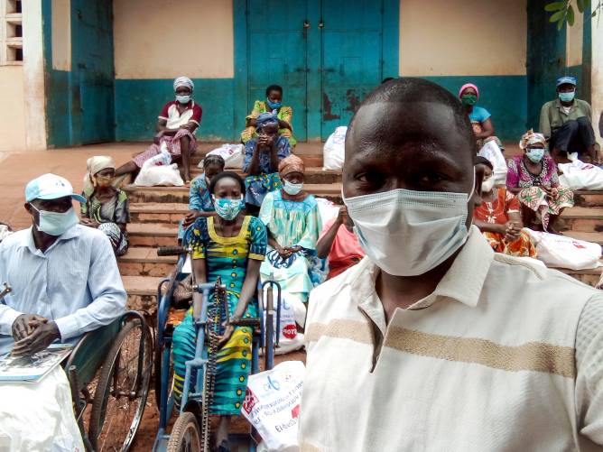 Miniatura de La vacuna llegará tarde a África y en dosis insuficientes