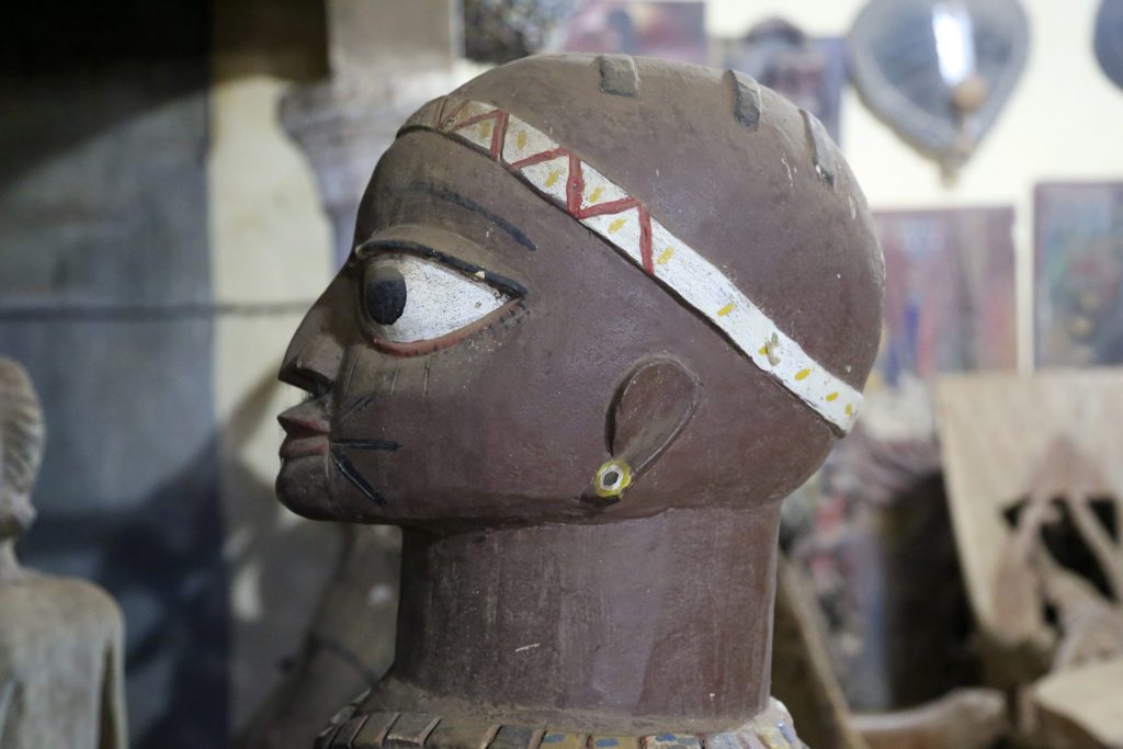 Miniatura de Benin artisanship: diversity in African handicrafts