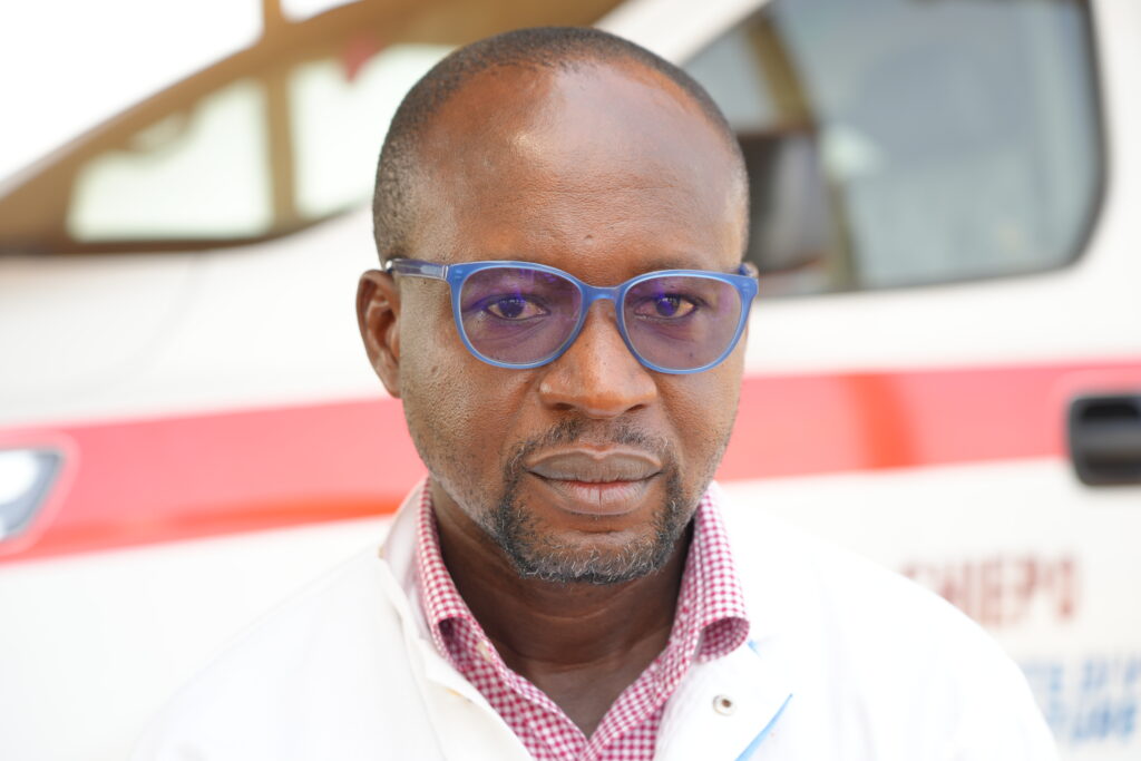 Arsènne: enfermero jefe del centro de salud de Chièpo, Costa de Marfil